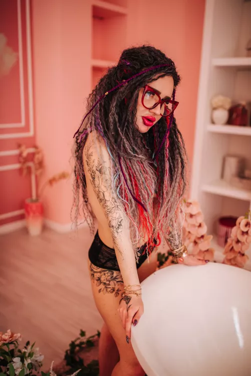 You're not touching my curves, so they're angry