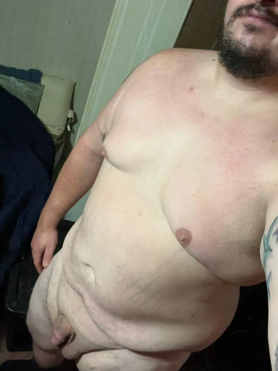 [33] just another night hanging out