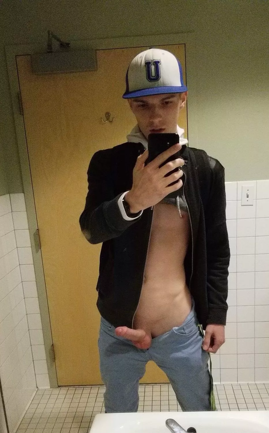 Bathroom break…🤭