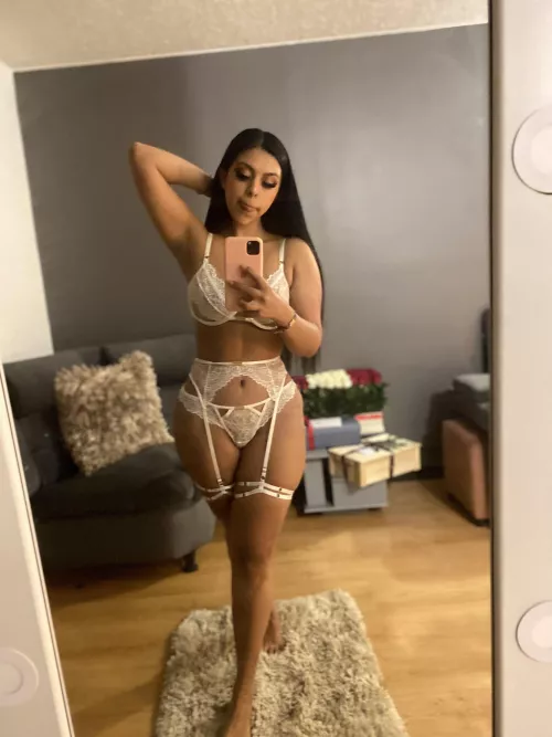 Do u wanna know more about me? You know, my link in Bio