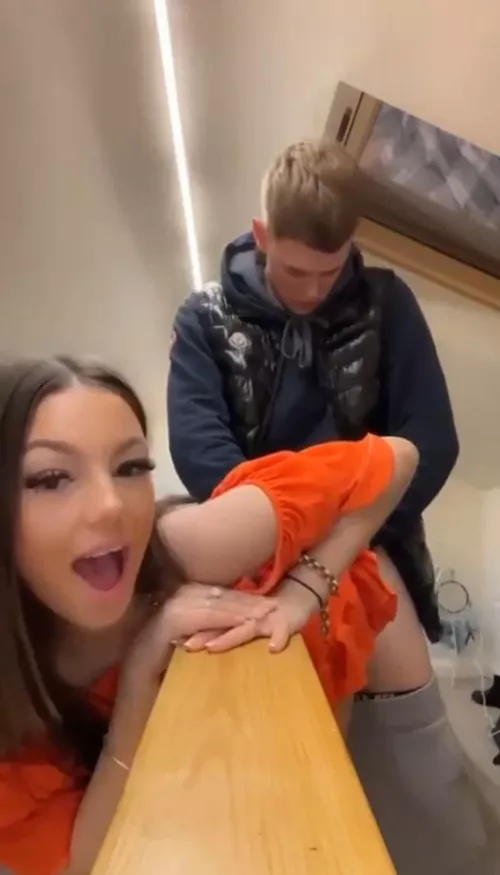 Does someone know who she is?