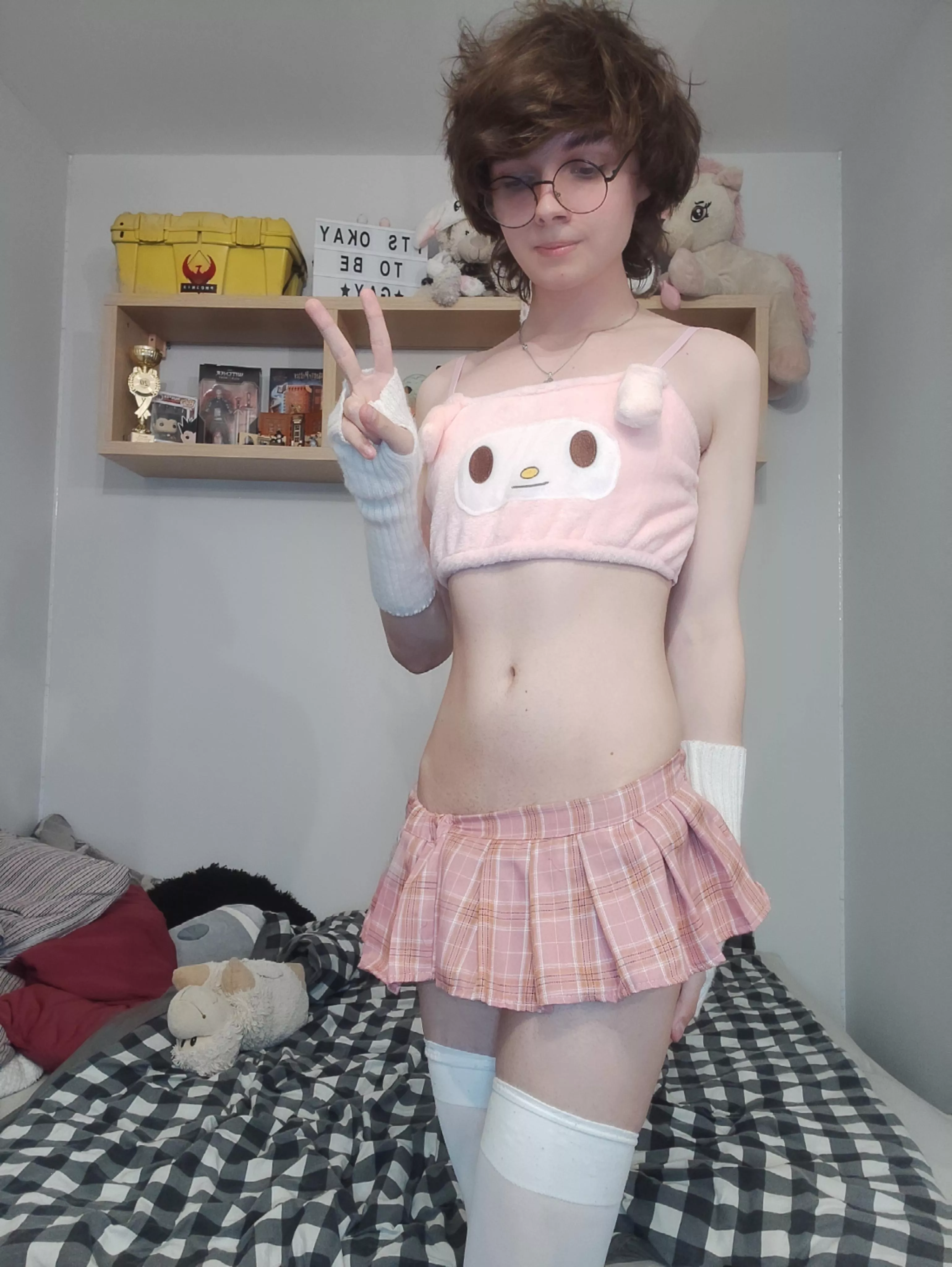 Hii :3 (say it back 😖)