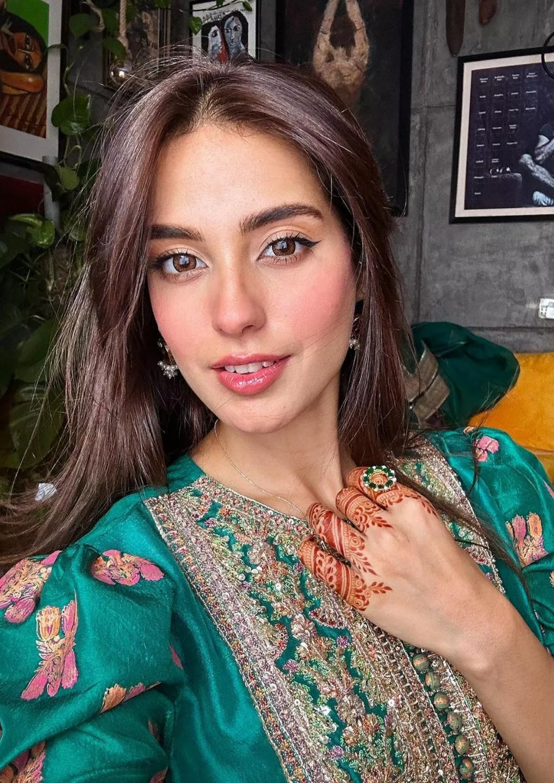 Iqra Aziz