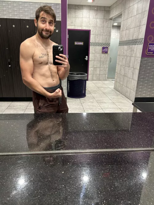 It’s my birthday and I can workout if I want to 💪