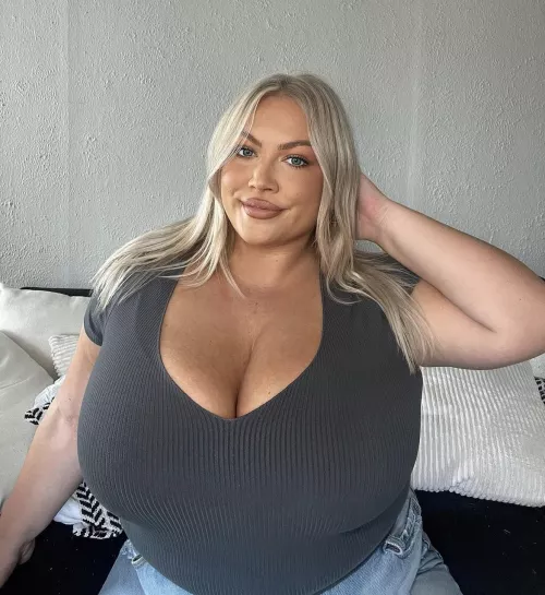 Probably the biggest rack of tits I’ve ever seen