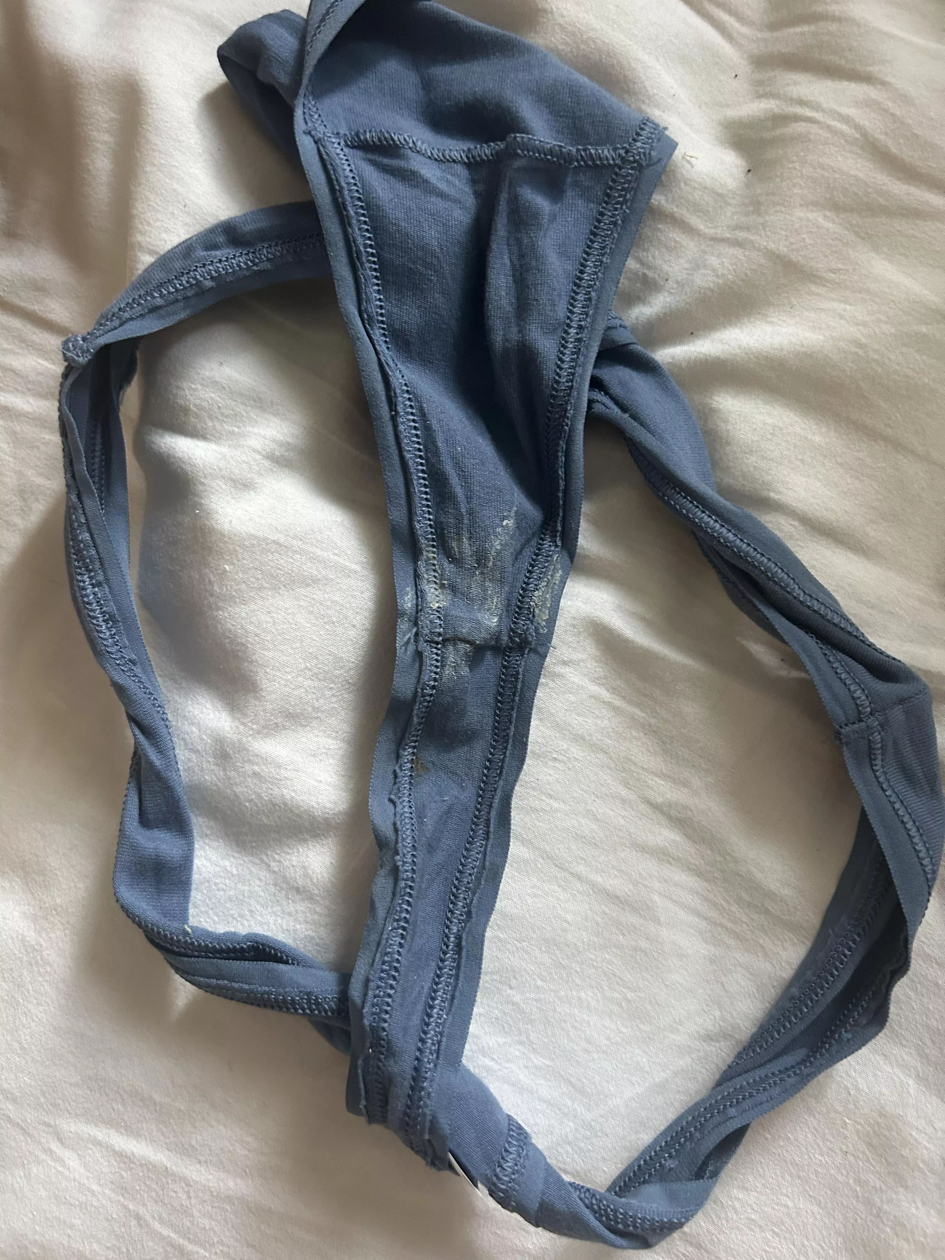 Start your day by sniffing my thong and you’ll be happy for 24hrs :)