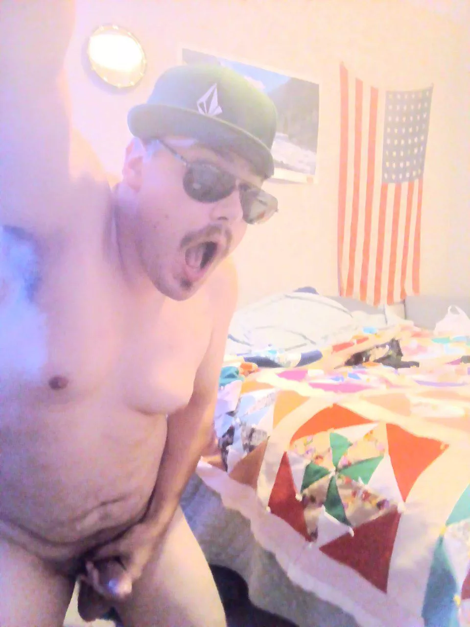 This autist wants to suck you off!