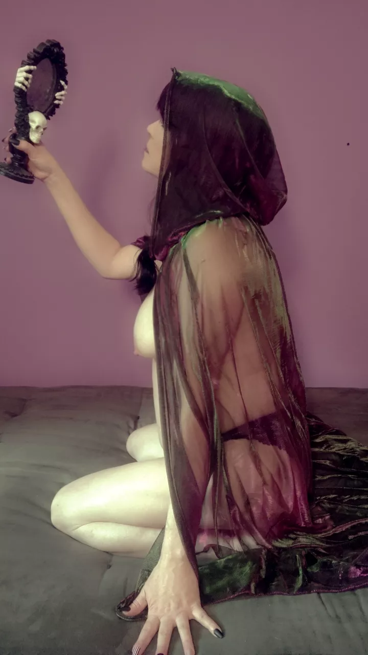 Who is the (f)airest in the land