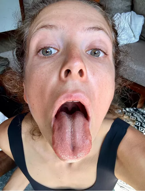 Can you feed me, please?