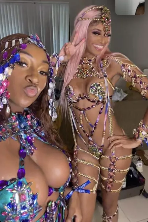 Carnaval baddies