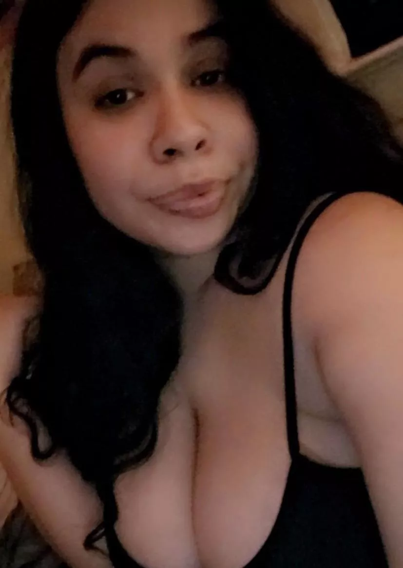 Dirty big girl wants you