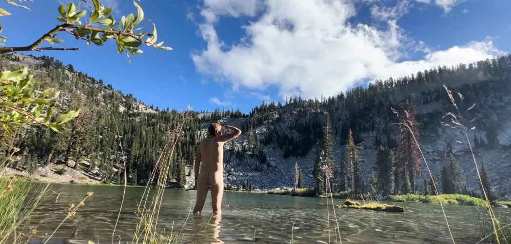 First time doing some naked exploring!