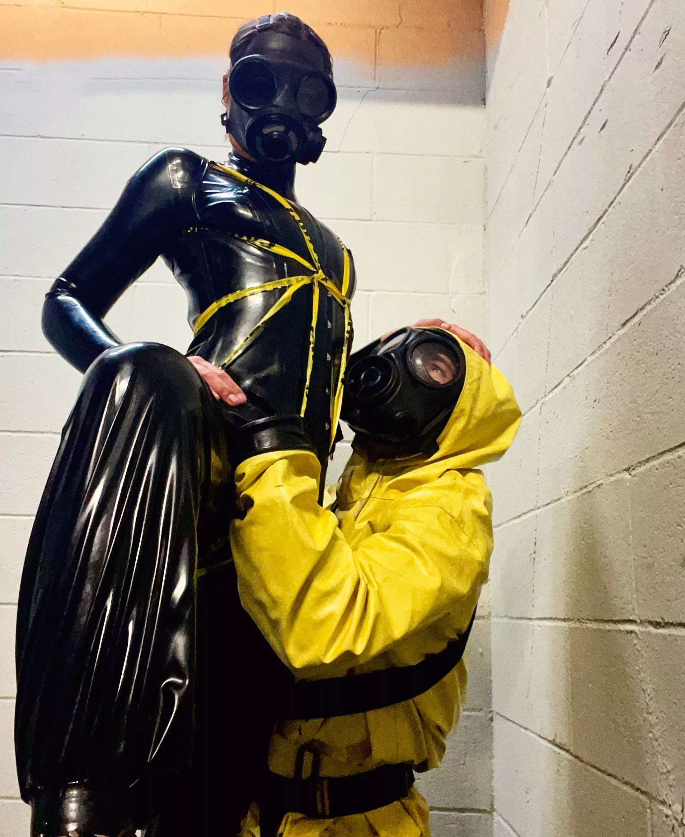 Heavy rubber worship