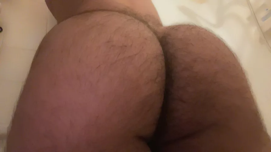 How’s my furry ass :3