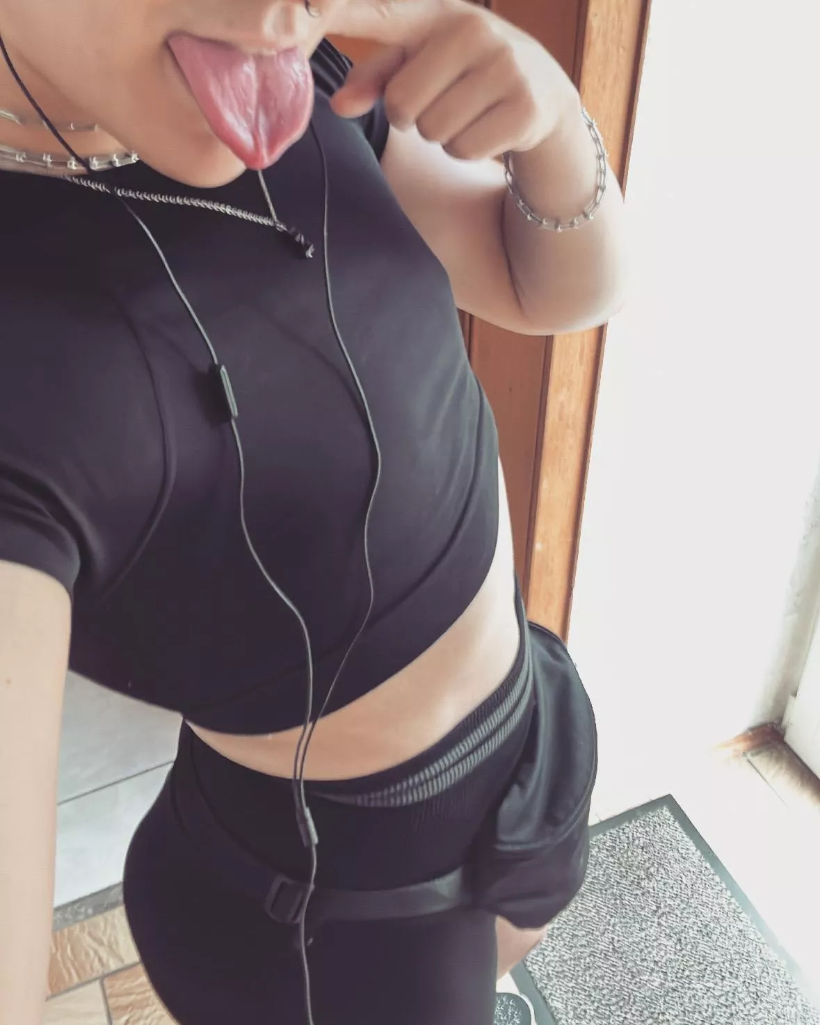 I like this outfit so much <3