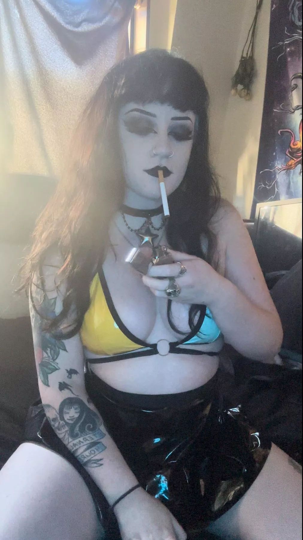 Oh no my lighter doesn’t work, can you light me up?