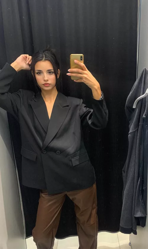 selfie from the changing room are so sexy