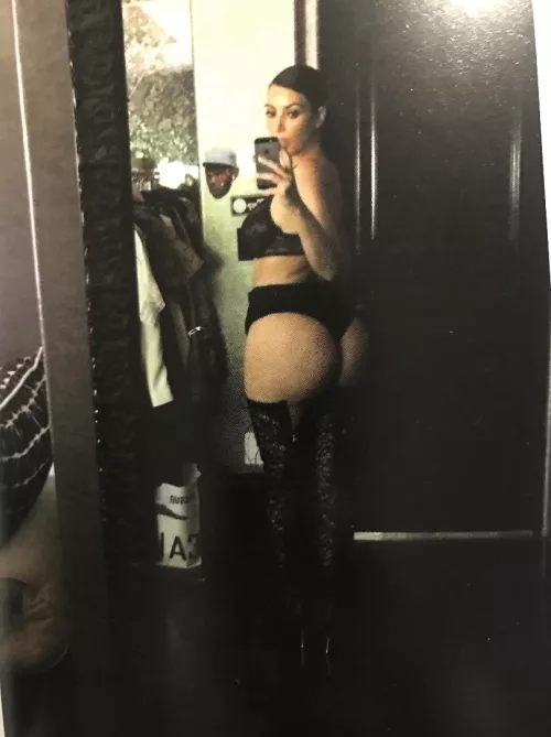 that’s one of the pictures from her selfie book