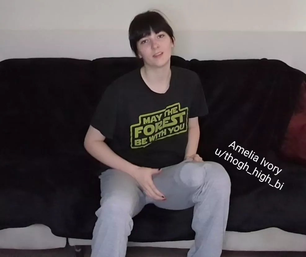 These sweatpants show how huge I really am, nowhere to hide