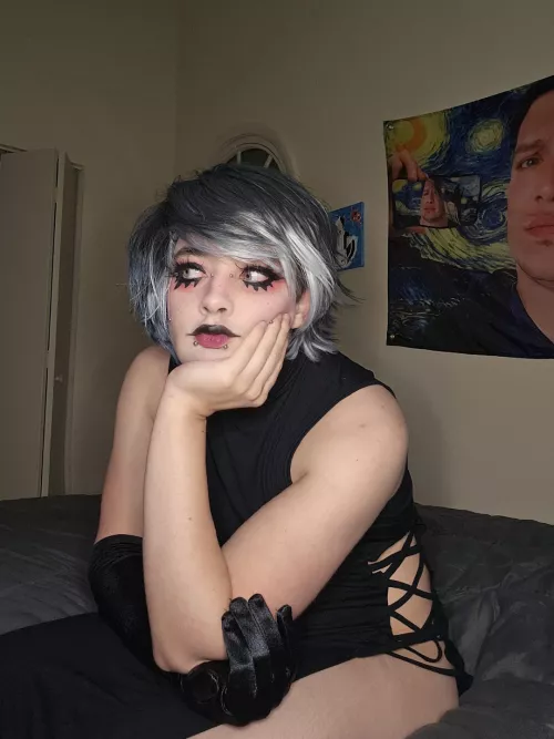 Waiting for someone to tell me I'm pretty 🥲