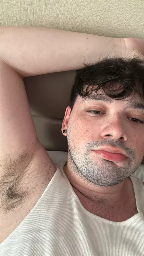 Want a cutie to play games with