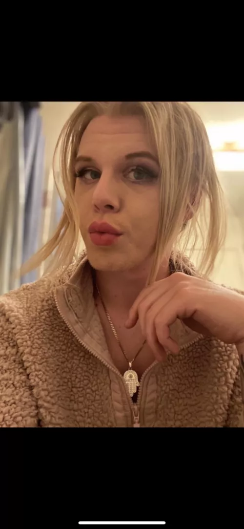 Would you fuck a blonde fem boy?