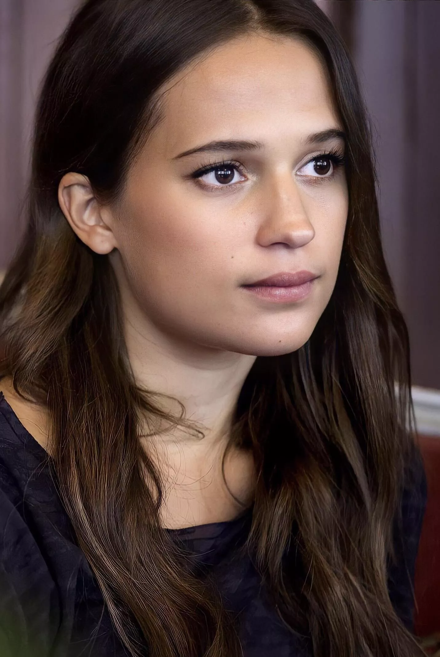 Alicia Vikander ...