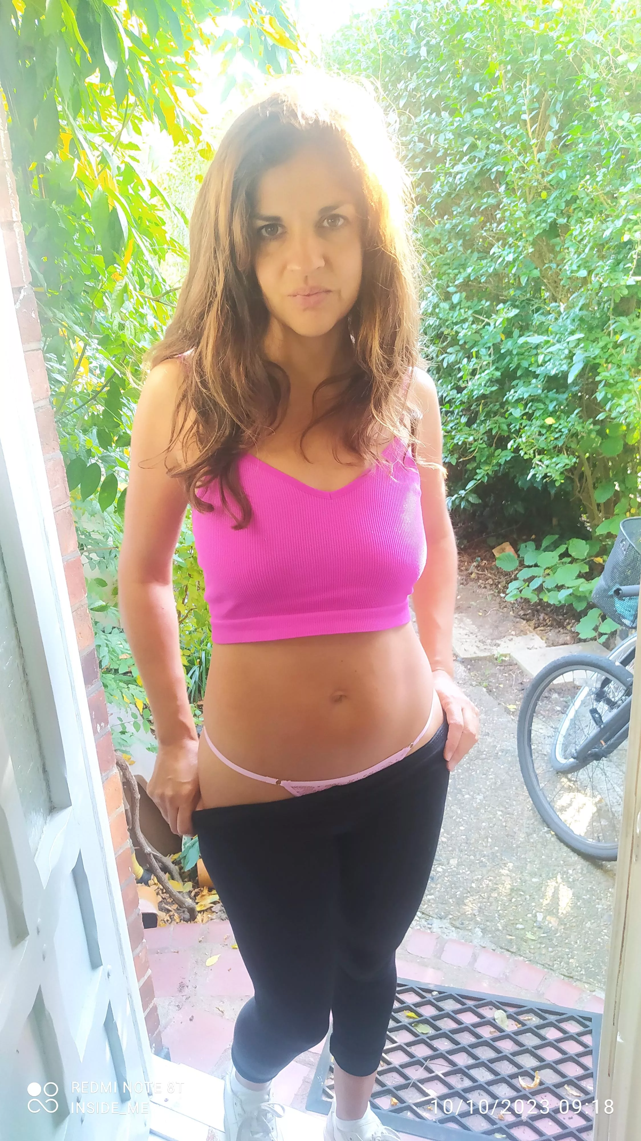 Does this crop top go with my leggings?