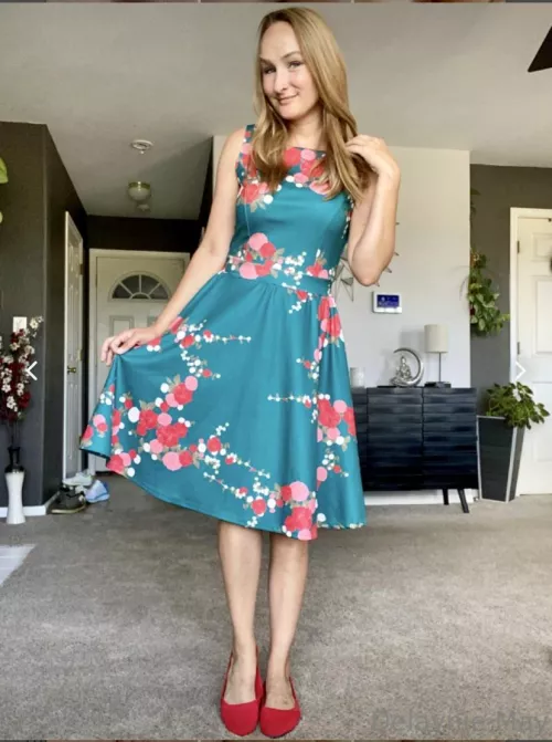 Guess what I forgot to wear today… 41f /married