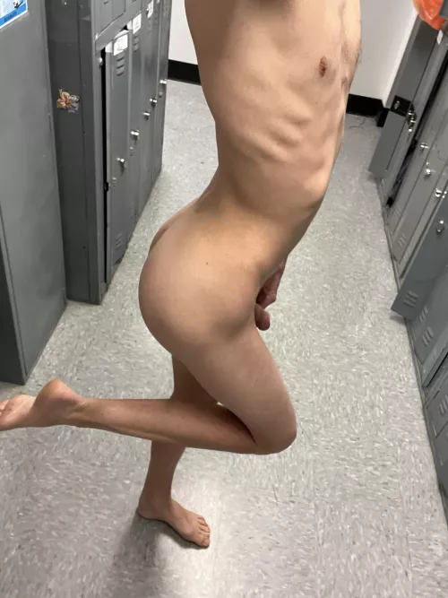 Is it normal to get butt naked in the work locker room?