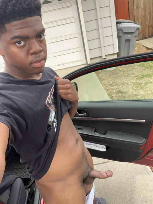 Wanna jerk off the phone text me if interested?😏