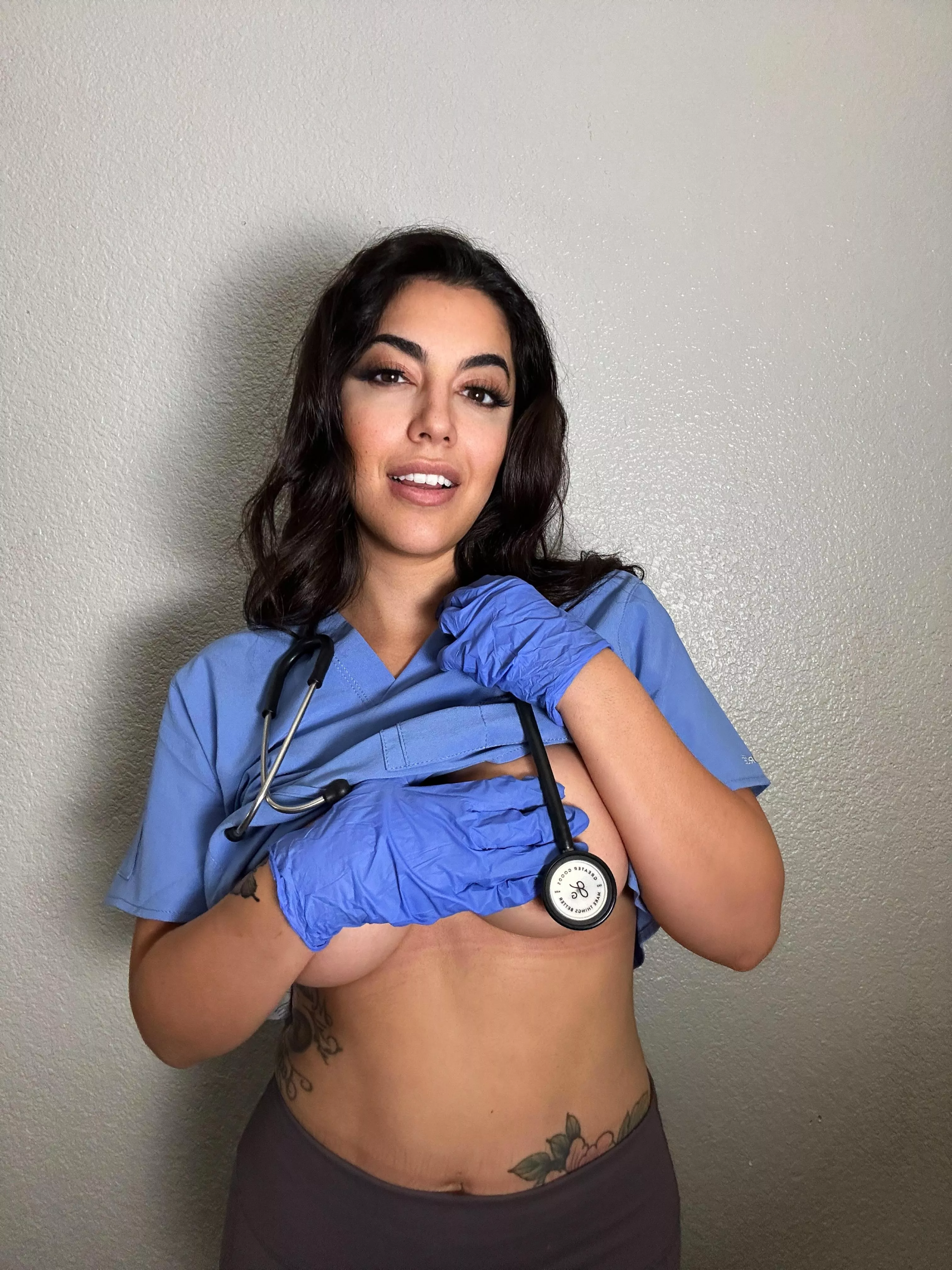 You think I could convince the patient to fuck me in the bathroom?