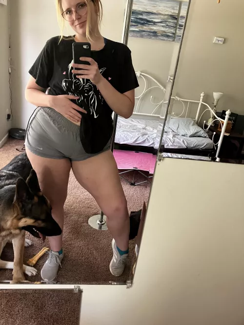 ( 27 F OC ) Love when my pups refuse to let me have the mirror to myself lol