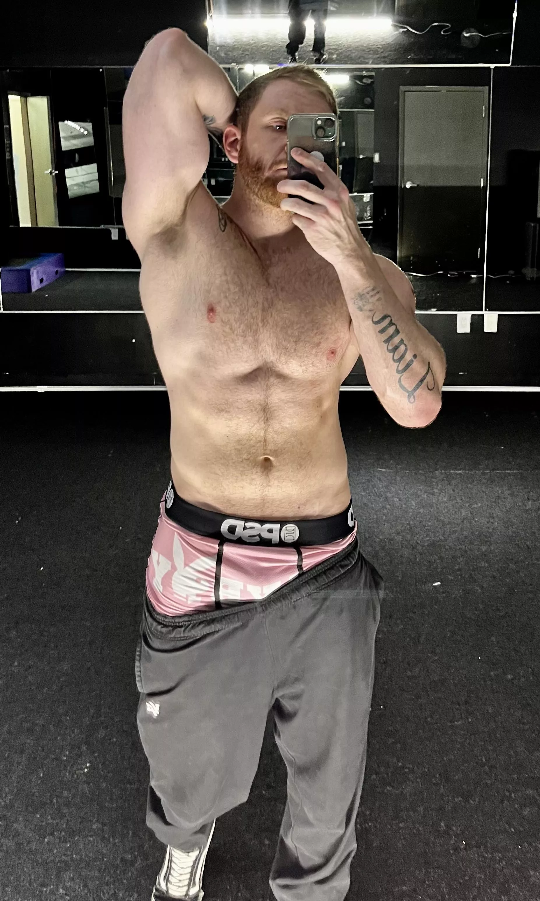 Come workout with me 😏