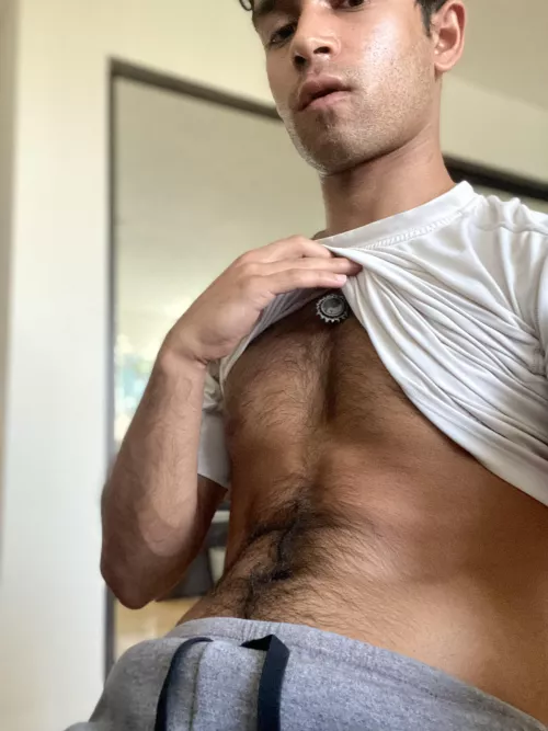 first online class in a while, keep my distracted?