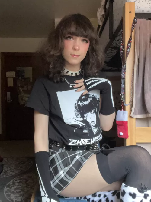 Happy spooky month 👻🕷️