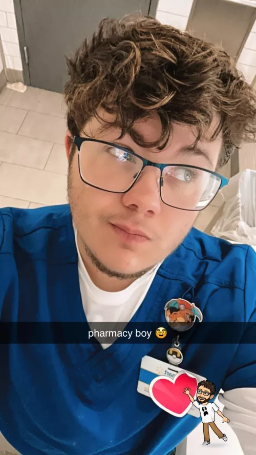 Hello!! my scrubs are super comfy 👉🏼👈🏼