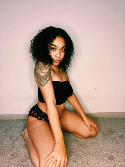 i hear you fuck with brunettes