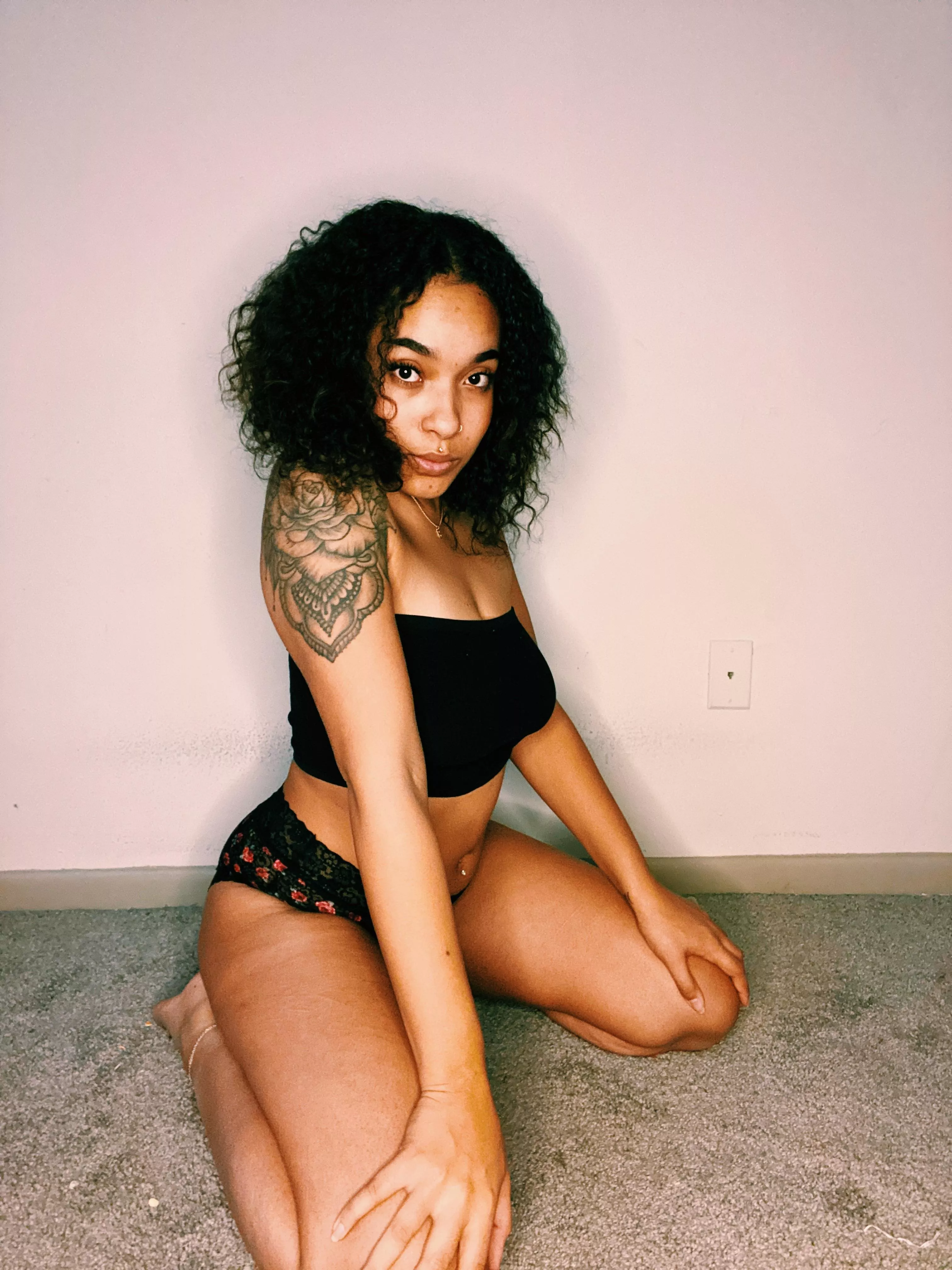 i hear you fuck with brunettes