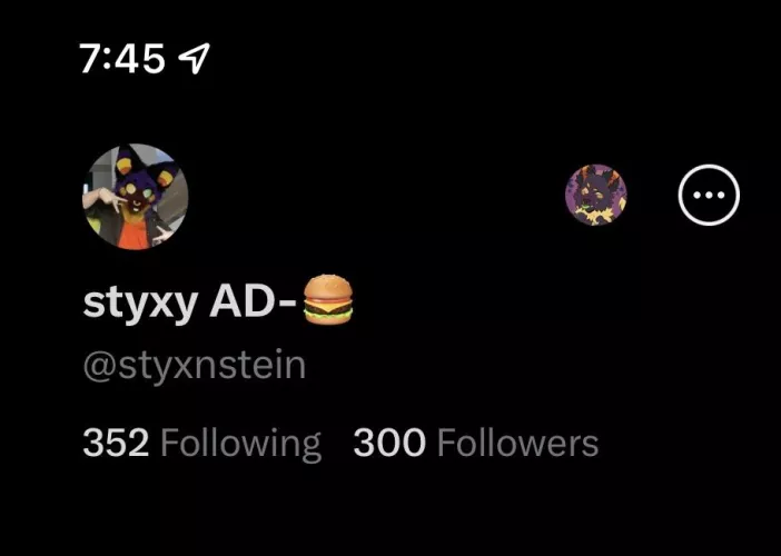 I’ve finally hit 300 on Twitter!! Woohoo!