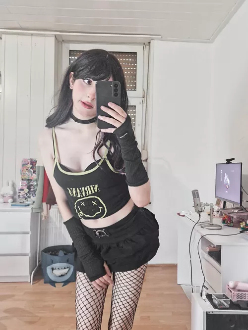 kiss or hug? 🙈💗