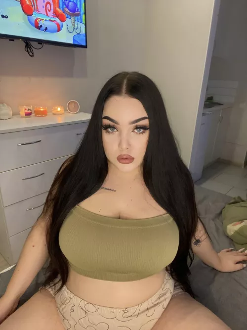 My milkers look so hot in this top