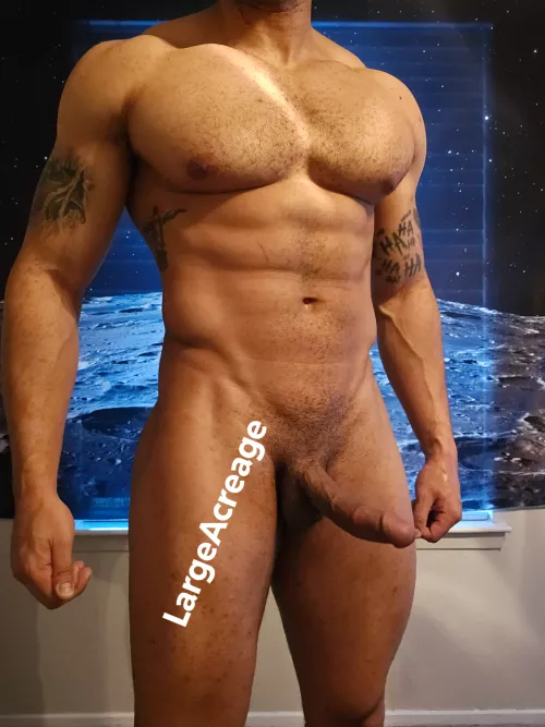 Now hiring: Wet pussy