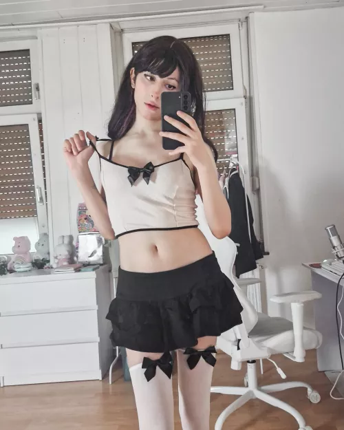 Rate my outfit from 1-10? :O