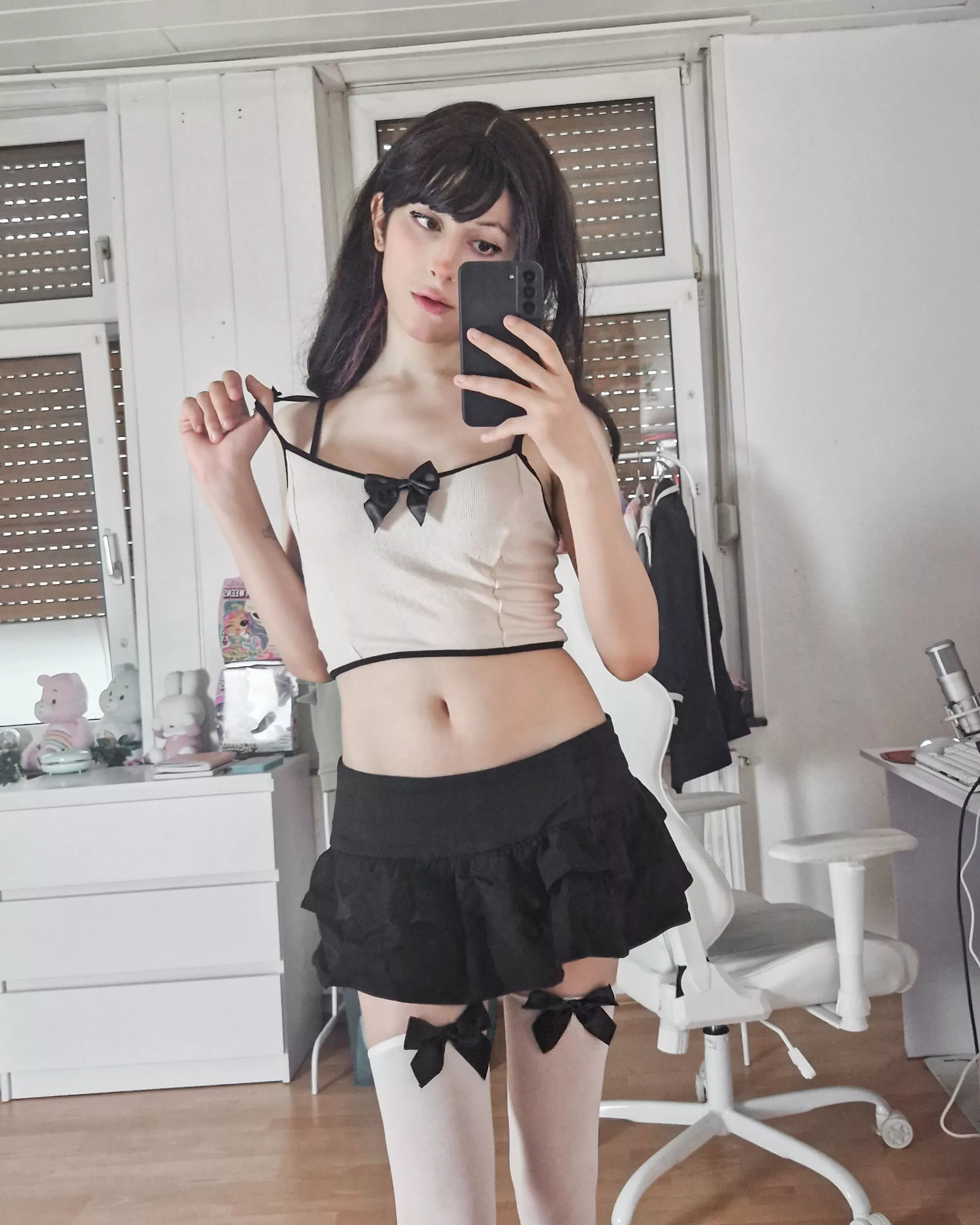 Rate my outfit from 1-10? :O