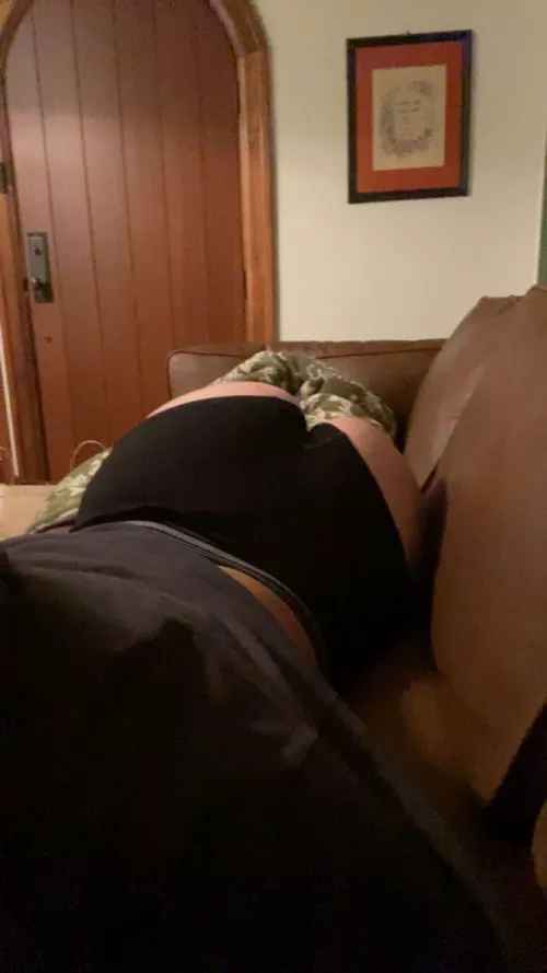 trade girls nudes message me