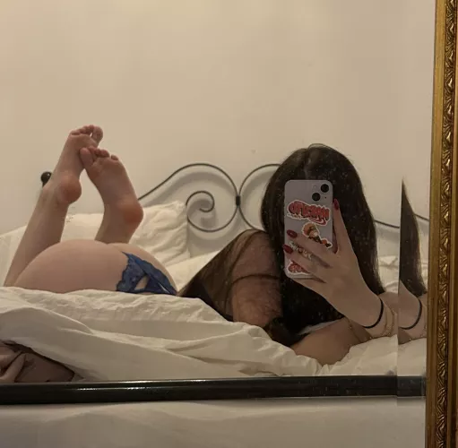 wanna try swedish 18 yo feet ?