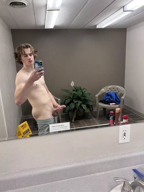 Who’s joining me?😈👀