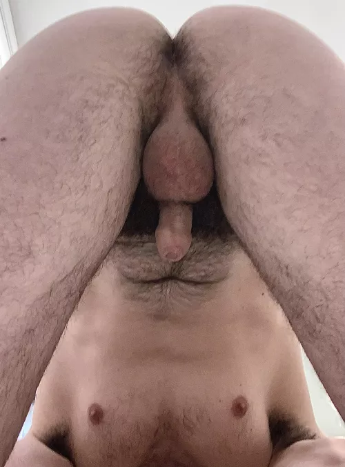 Black hair, pale skin, foreskin.