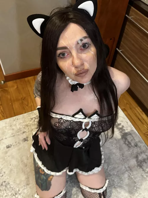 Cute kitty loves big facial